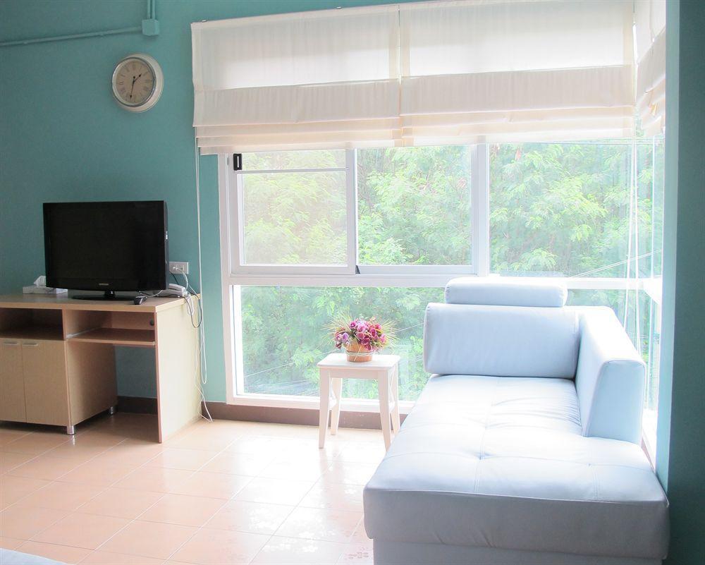 U431 Chaengwattana Hotel Nonthaburi Bagian luar foto