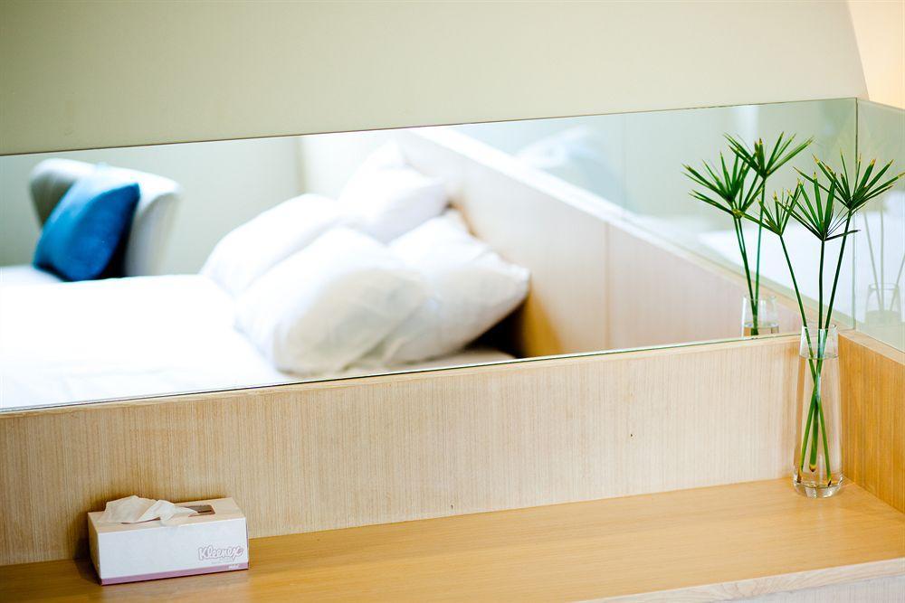 U431 Chaengwattana Hotel Nonthaburi Bagian luar foto