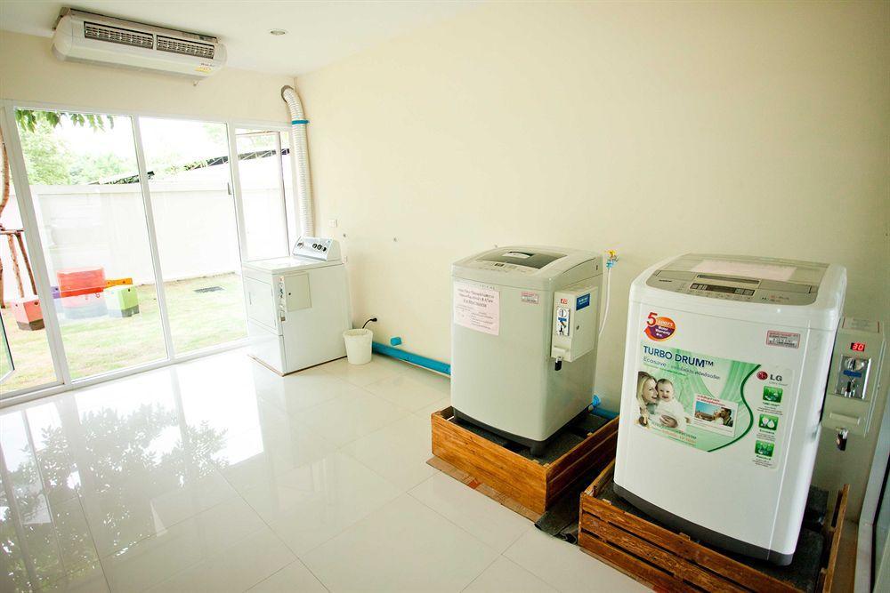 U431 Chaengwattana Hotel Nonthaburi Bagian luar foto