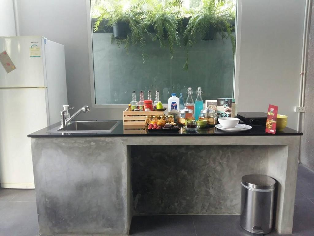 U431 Chaengwattana Hotel Nonthaburi Bagian luar foto